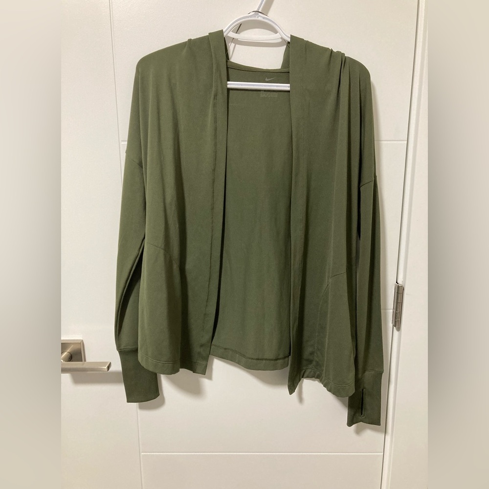 Nike Olive Dri-FIT Cardigan EUC